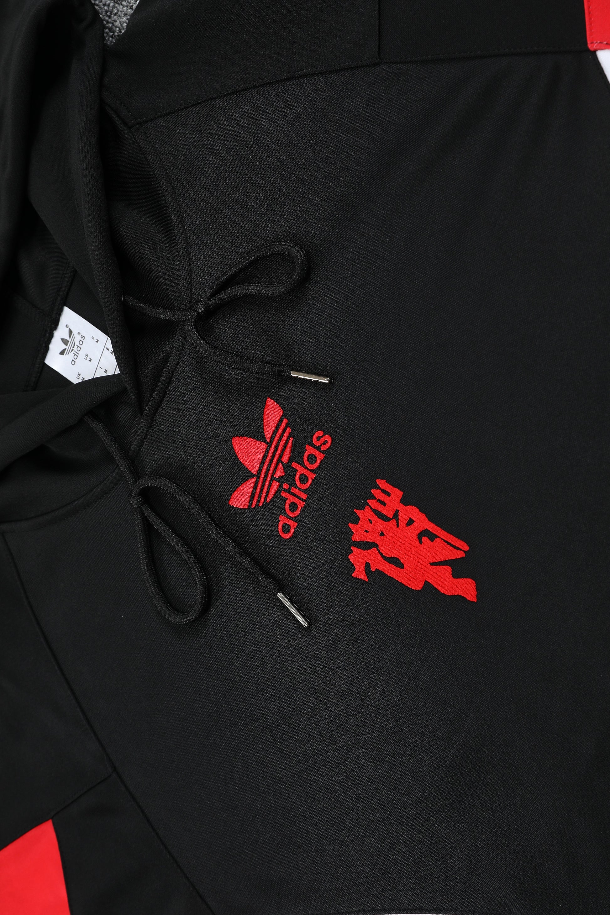 2025/26 Manchester United Hooded Original Icon Tracksuit [Adults]