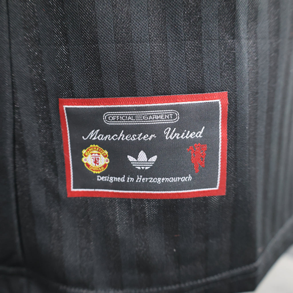 Manchester United 25/26 Terrace Icons Black Jersey [Player]