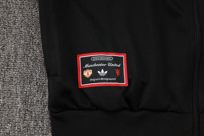 *NEW* 2025/26 Manchester United Black Terrace Icons Kids Tracksuit