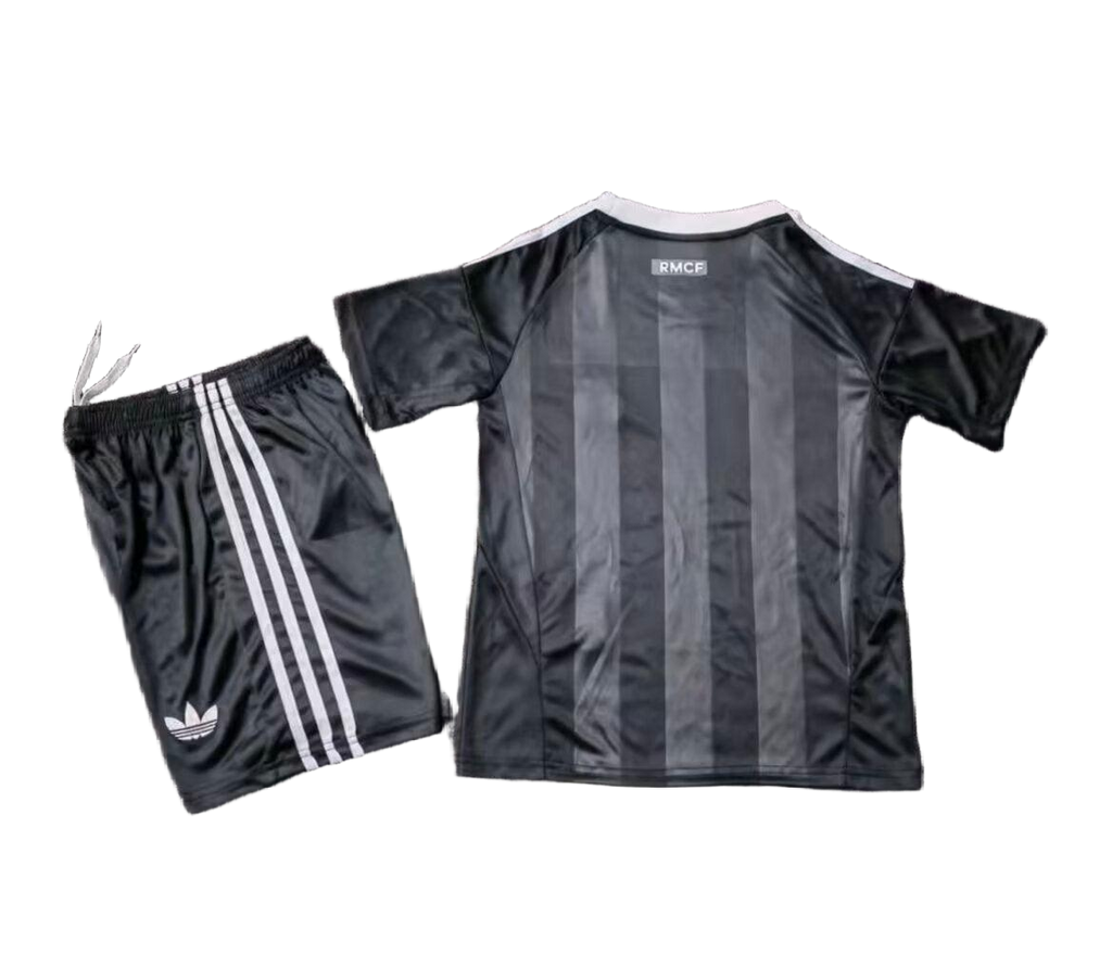 2025/26 Real Madrid Goalkeeper Black Kit [Kids]