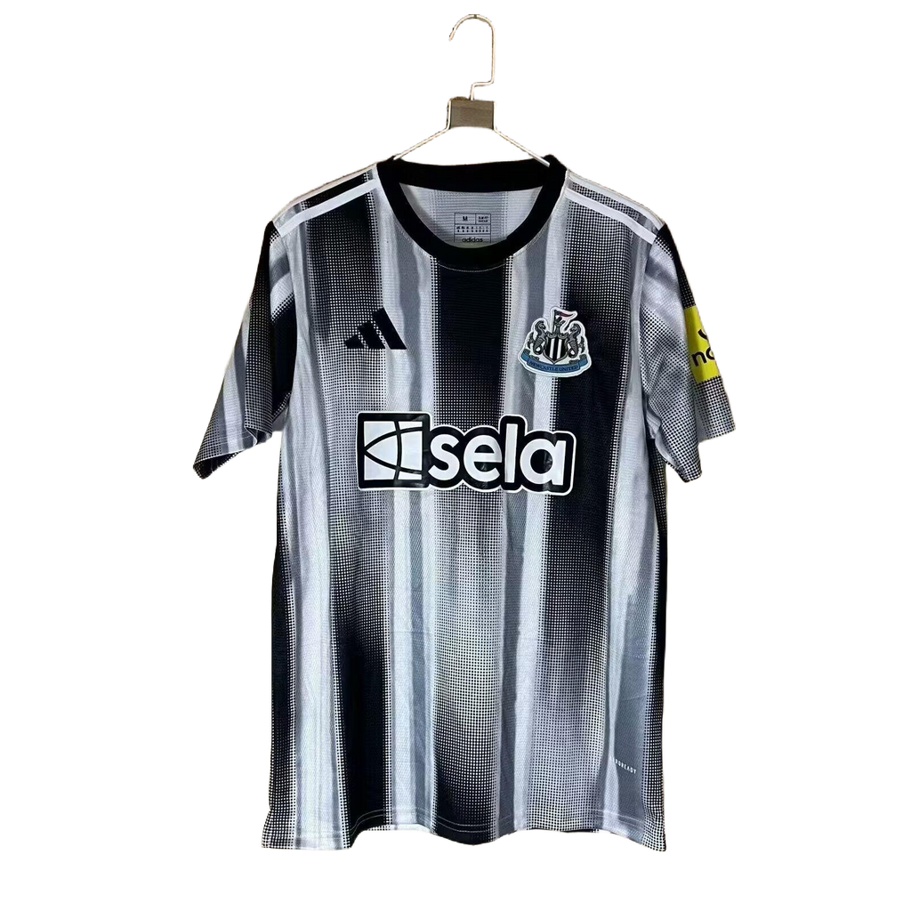 2025/26 Newcastle United Prematch Jersey - Fan Version