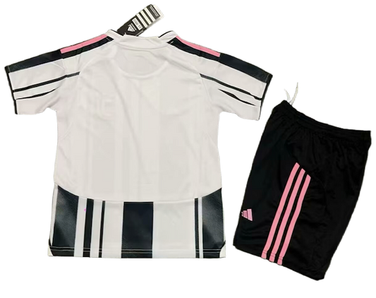 *NEW* 2025/26 Juventus Home Kids Kit