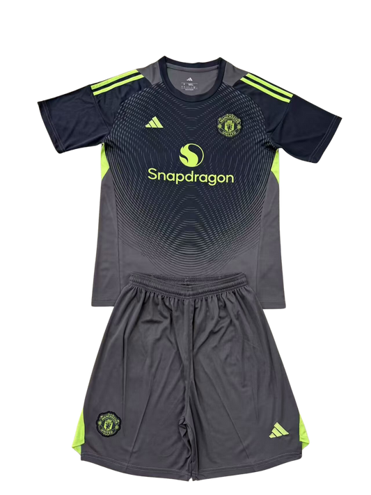 2025/26 Manchester United Goalkeeper Black Kit [Kids]